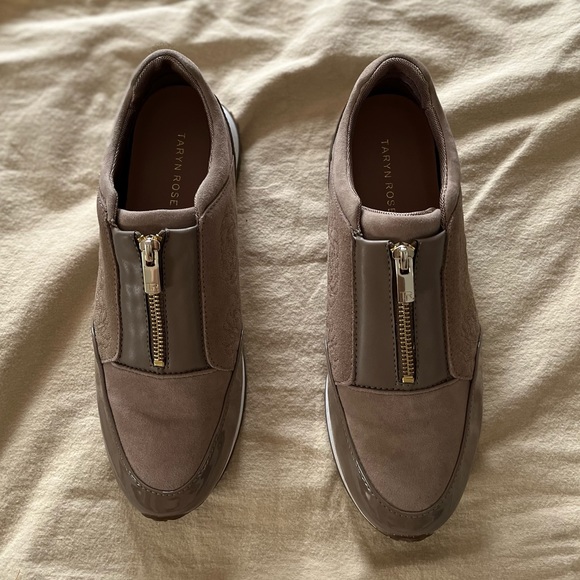 New Taryn Rose Zip Up Sneakers - Picture 3 of 10